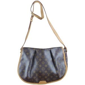 Louis Vuitton Menilmontant